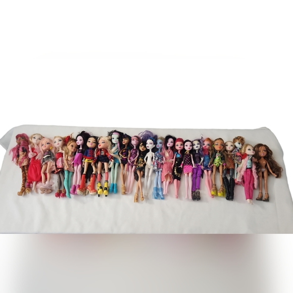 Mattel Monster High Huge Lot (24) Dolls Lot RARE limited edition 2008 and up Clo - Picture 5 of 16